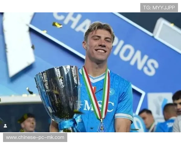 博洛尼亚前锋齐尔克泽转会传闻，俱乐部表态留人决心